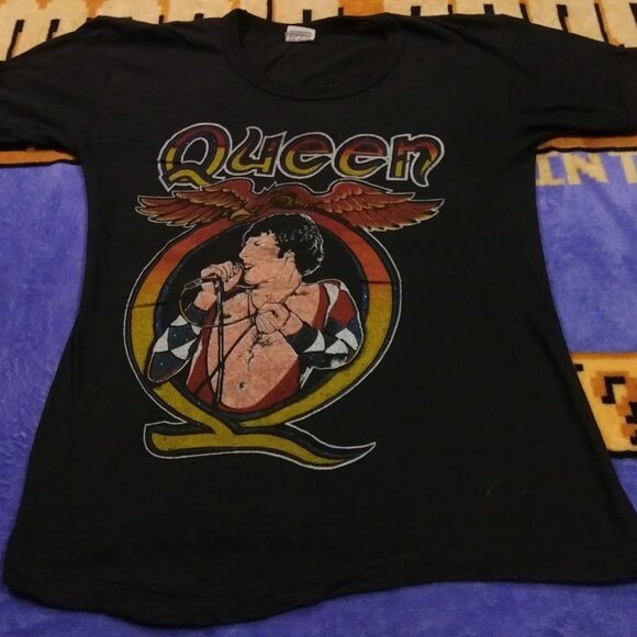 Vintage Rare 1970s Queen Band Live In Concert Rock Tour Glittery Medium T-shirt